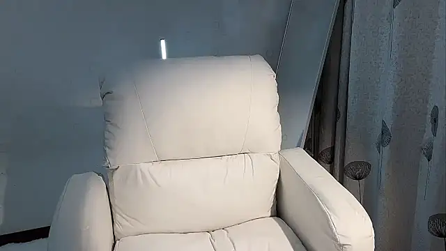 Tina-888188 online show from April 15, 2026, 11:59 am