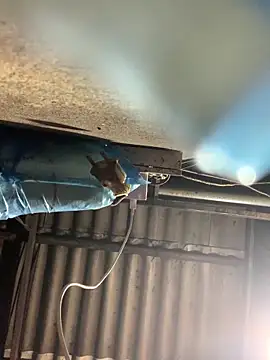 tieuvy6 online show from April 15, 2026, 10:43 pm