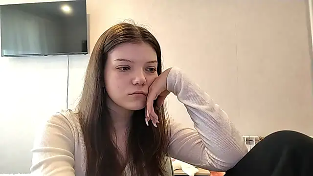 Helgawithyou online show from April 1, 2026, 1:34 pm