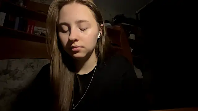 Vickyfaith online show from March 29, 2026, 8:43 pm