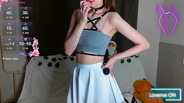 Emily Nelsonn online show from April 5, 2026, 3:08 pm