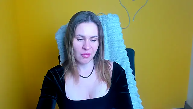 Kira raaaa online show from March 30, 2026, 11:22 am