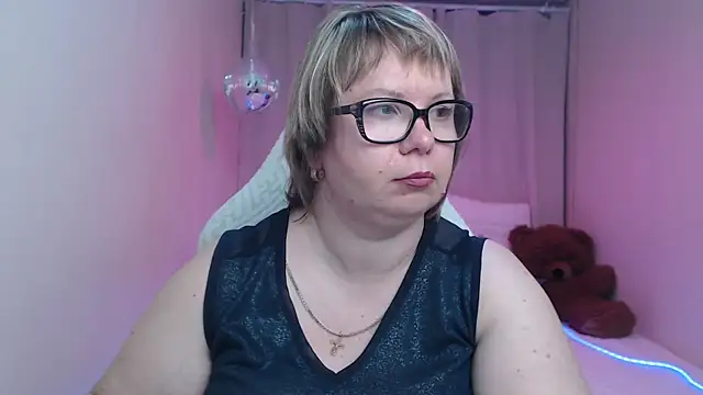 Snapshot of BonnnyBoobsy chatting on May 19, 2026, 6:59 pm BonnnyBoobsy online show from May 19, 2026, 6:59 pm
