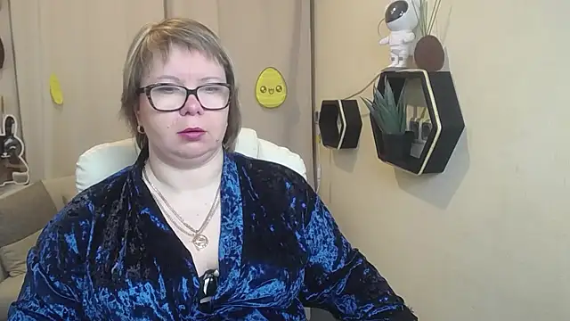 BonnnyBoobsy online show from April 11, 2026, 5:48 am