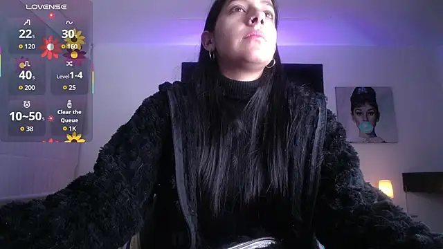 Melannyy V online show from April 17, 2026, 12:30 pm