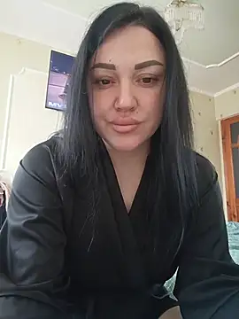 Elsie-Nora online show from May 21, 2026, 6:33 am