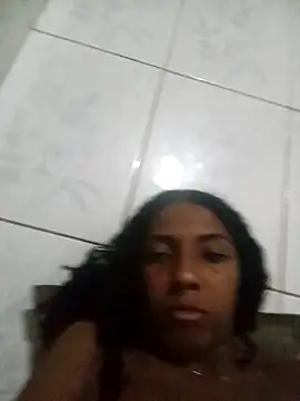 SereiaMulata online show from April 18, 2026, 11:16 pm