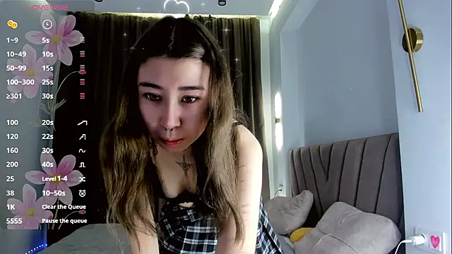 gigi meii online show from April 15, 2026, 1:04 pm