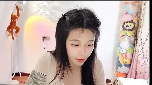 QQ-7890 online show from April 15, 2026, 12:10 pm