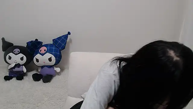 nanami nyann online show from April 10, 2026, 11:50 am