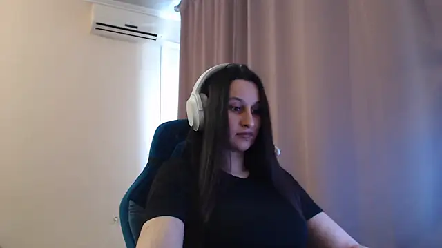 RiffedEye online show from April 14, 2026, 2:11 pm