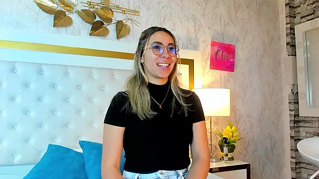 EimyBlake online show from March 23, 2026, 8:19 pm