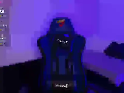 Nicolwhitee online show from April 7, 2026, 12:07 pm