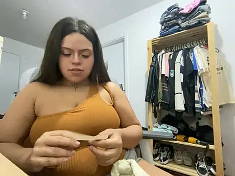 juel1sa online show from March 28, 2026, 4:35 am