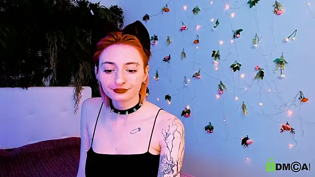 Kira  Cutie online show from May 15, 2026, 11:36 pm