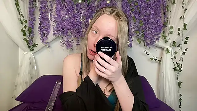 ElfGirlAna online show from March 26, 2026, 3:43 pm