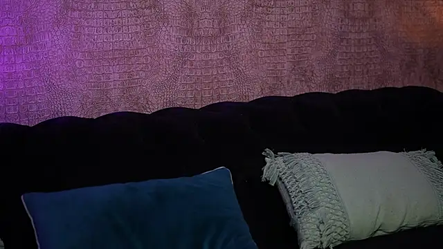 Snapshot of DaliaParis chatting on April 26, 2026, 7:22 pm DaliaParis online show from April 26, 2026, 7:22 pm
