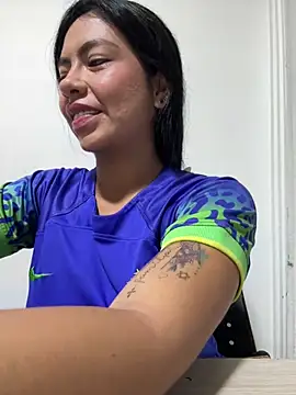 Noa rousse01 online show from March 26, 2026, 7:23 pm