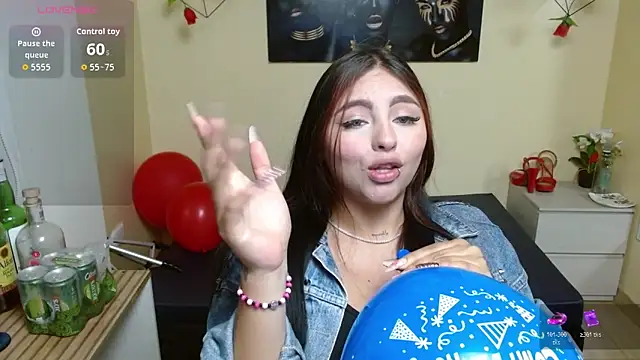 Miley Clarck online show from April 13, 2026, 12:53 pm