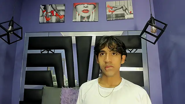  ArchieBlu  online show from March 27, 2026, 3:15 am