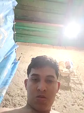 alee28728 online show from April 15, 2026, 6:08 am