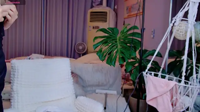 JaeHartMorn online show from April 2, 2026, 11:00 pm