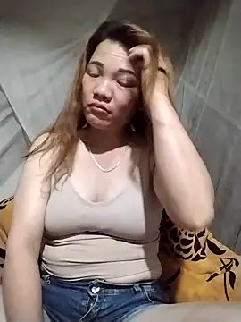 sfgggg1111 online show from April 4, 2026, 8:15 pm