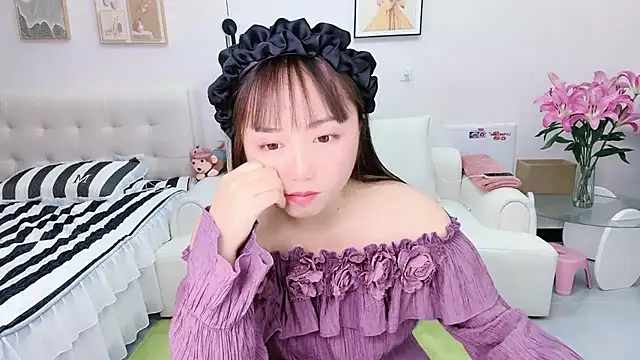 shuangshuang3 online show from April 13, 2026, 10:08 am