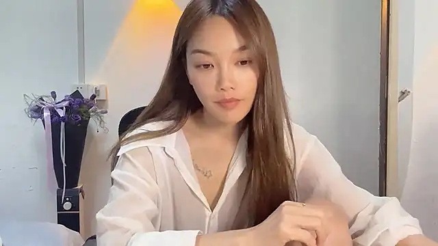 leilei998 online show from April 13, 2026, 9:02 am