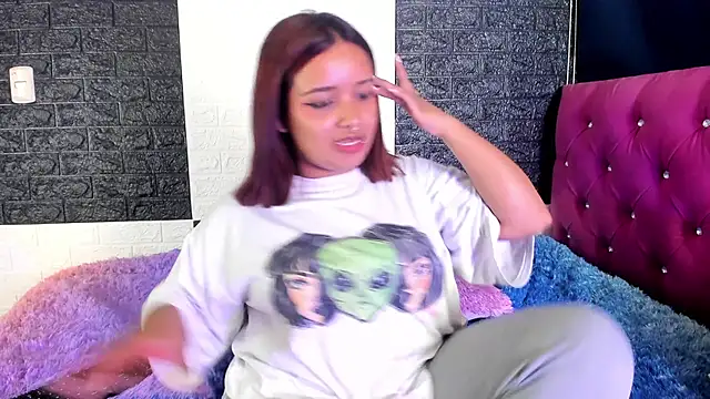 SofiiaCutee online show from March 27, 2026, 8:26 am