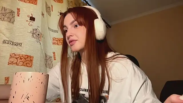 alisaonlyforu online show from April 16, 2026, 4:35 am