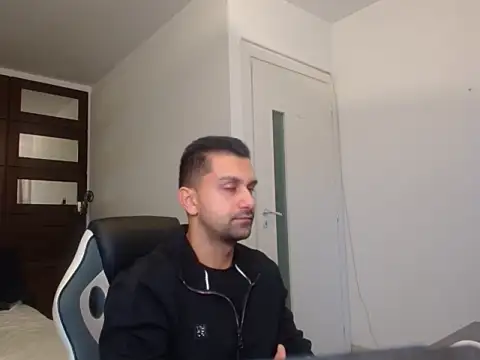 BryceReign online show from April 6, 2026, 4:46 am