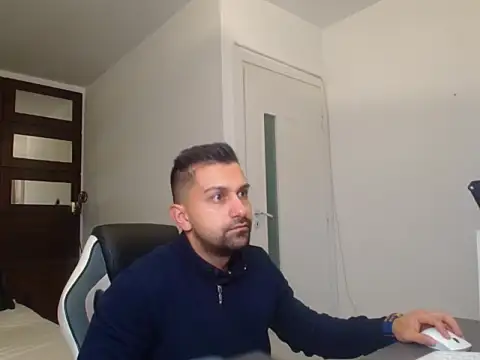 BryceReign online show from April 17, 2026, 4:26 am