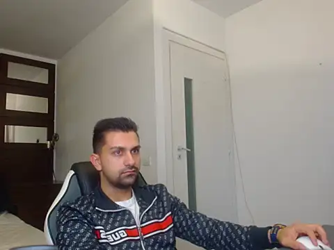 BryceReign online show from April 8, 2026, 4:25 am