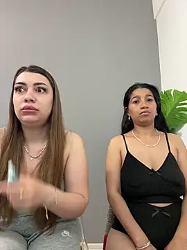 skinnysweetmilf online show from April 17, 2026, 3:15 pm