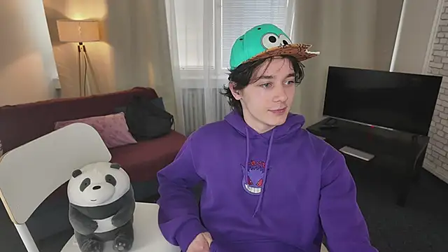 KevinStrike online show from April 1, 2026, 1:34 pm