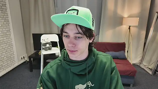 KevinStrike online show from April 17, 2026, 8:11 pm