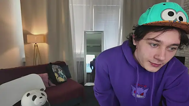 KevinStrike online show from April 1, 2026, 1:41 pm