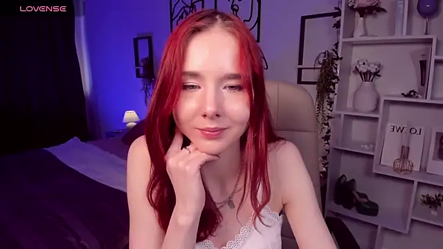 Snapshot of MarilynFire chatting on May 6, 2026, 12:42 pm MarilynFire online show from May 6, 2026, 12:42 pm