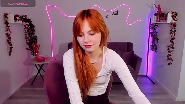 MiaSensitive online show from April 1, 2026, 2:47 pm