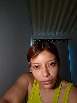 ESTRELLA-HOT- online show from April 16, 2026, 9:50 pm