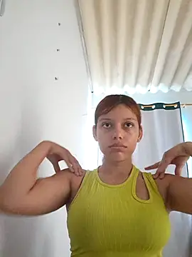 ESTRELLA-HOT- online show from April 16, 2026, 6:41 pm