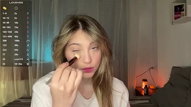 1Kellynaive online show from April 17, 2026, 5:16 pm