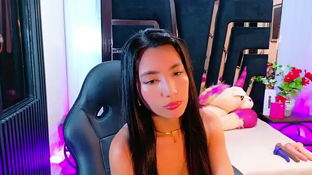 MiaLovelyn online show from March 24, 2026, 8:20 pm