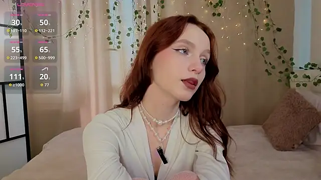 JoselynNeave online show from May 17, 2026, 8:03 am