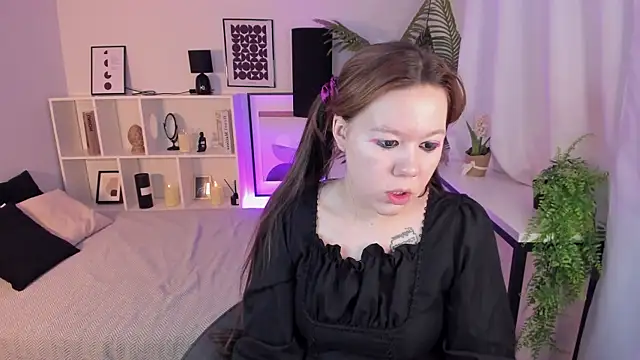 Vanessa ama online show from April 11, 2026, 8:07 am