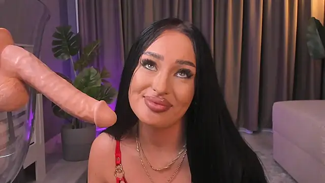 EmeraldKat online show from April 16, 2026, 9:39 pm