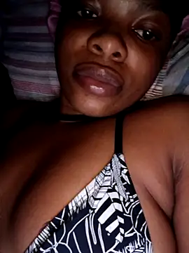 Smalltitiesxxx online show from April 17, 2026, 3:53 am