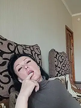 HelgaDennis online show from March 24, 2026, 8:47 am