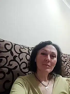 HelgaDennis online show from March 27, 2026, 9:05 pm